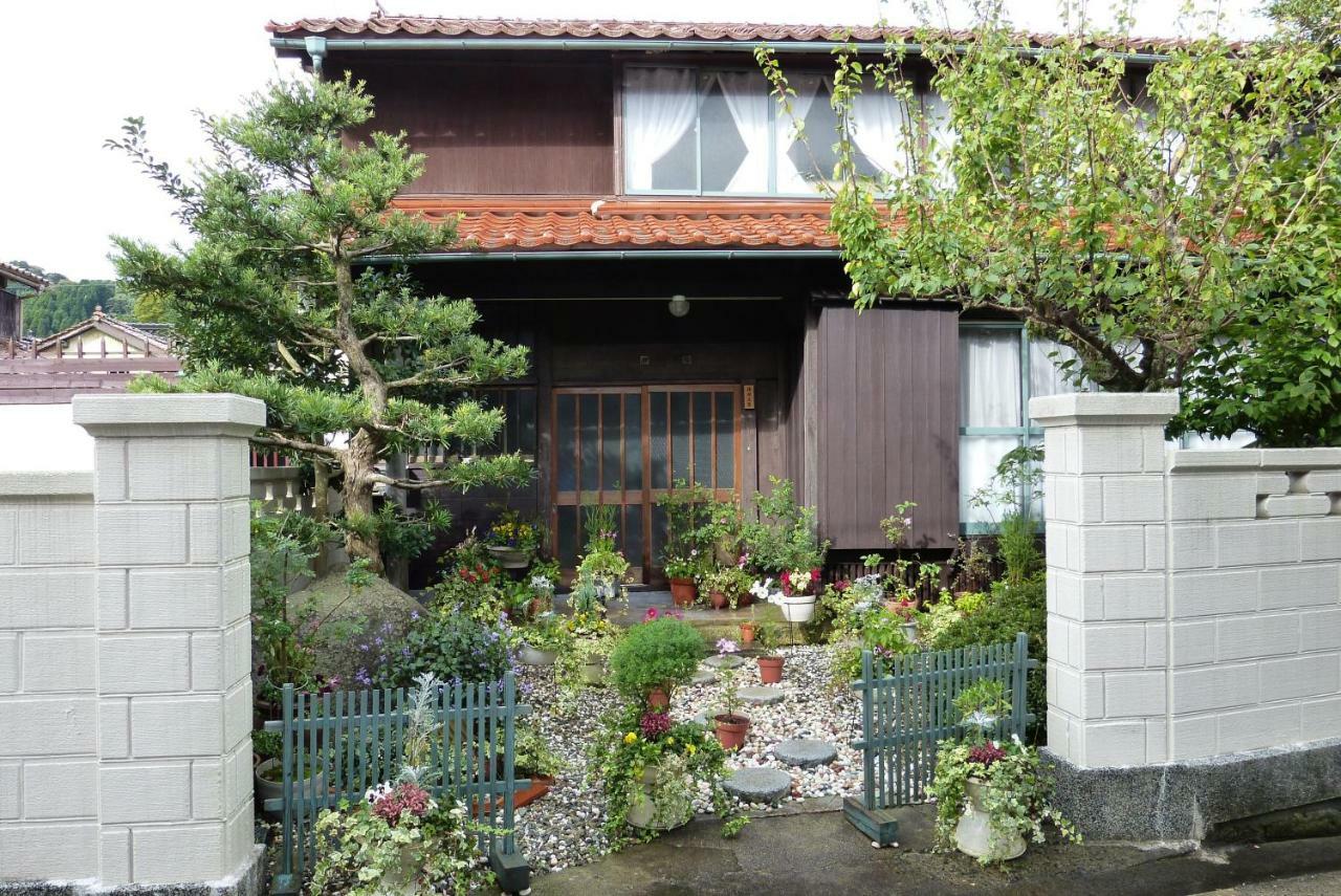 Guesthouse Higashi Fujitatei Shin'onsen Exterior photo